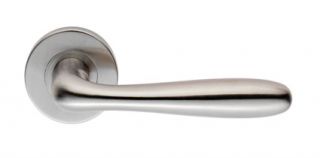 CSL1127SSS - Carlisle Brass Eurospec 'Peninsula' Designer Lever on Sprung Rose &lpar;G304&rpar; Satin Stainless Steel