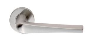 CSL1160SSS - Carlisle Brass Eurospec 'Plaza' Designer Lever on Round Rose &lpar;G304&rpar; Satin Stainless Steel