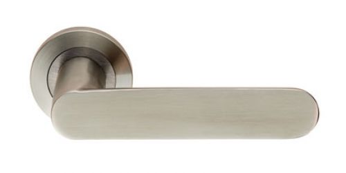 Click Here To Enlarge This Photo Of SWL1168SSS - Carlisle Brass Eurospec 'Parigi' Designer Lever on Round Rose &lpar;G304&rpar; Satin Stainless Steel