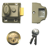 2652 - YALE 723 Deadlocking Traditional Nightlatch 40mm Green c&sol;w Polished Brass cylinder