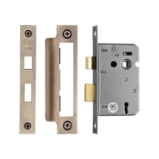 YKSL32N-AT M&period;Marcus York 3 Lever Sashlock 2 &half;" Antique Brass Finish