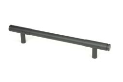 50347 From the Anvil Matt Black Kelso Pull Handle - Medium 160mm c&sol;c