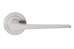 Eclipse 62132 Satin Nickel 'Monte' Lever on Round Rose Set &lpar;Freestyle Range&rpar;