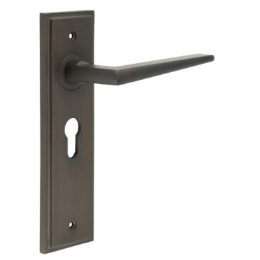 Click Here To Enlarge This Photo Of BUR10KIT89 Frelan Hardware Burlington Mayfair Door Handles on 47&period;5mm Euro Backplate Dark Bronze