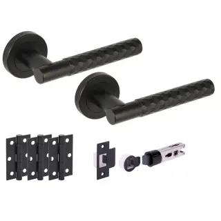 H2881BM - Hunta 'Roca' Diamond Cut Matt Black Passage Bullet Latch Doorpack with 3" Ball Bearing Hinges &lpar;57mm Backset&rpar;